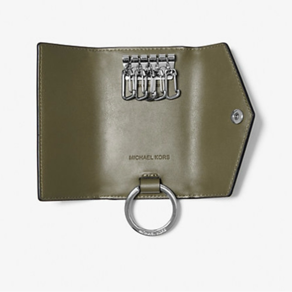 MICHAEL KORS Rivington Leather Key Holder 🎄🎄 - Picture 13 of 14